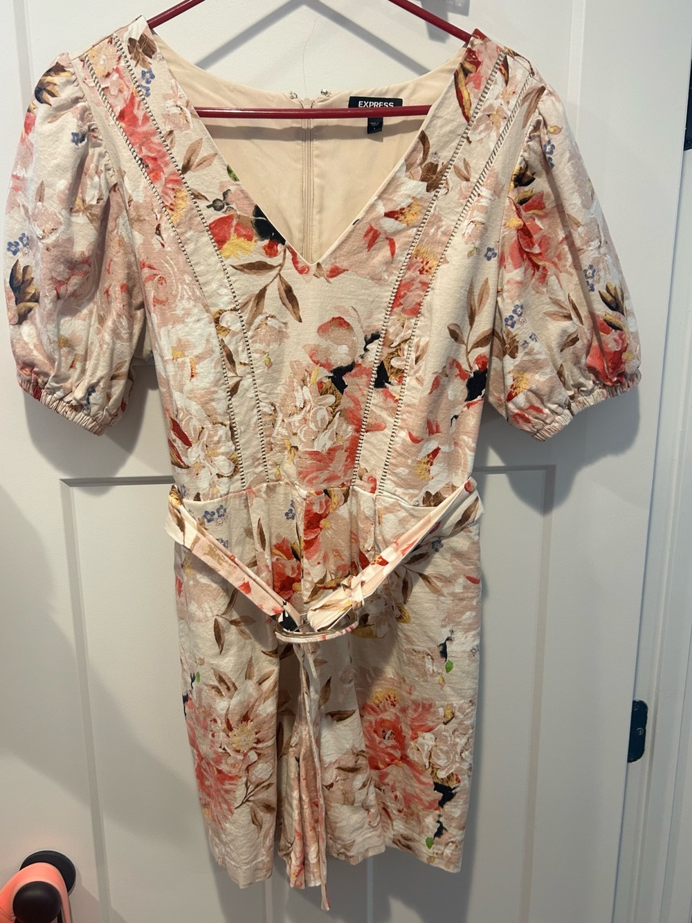 Express Cream Floral V-Neck Puff Sleeve Romper in Linen with Coral Accents